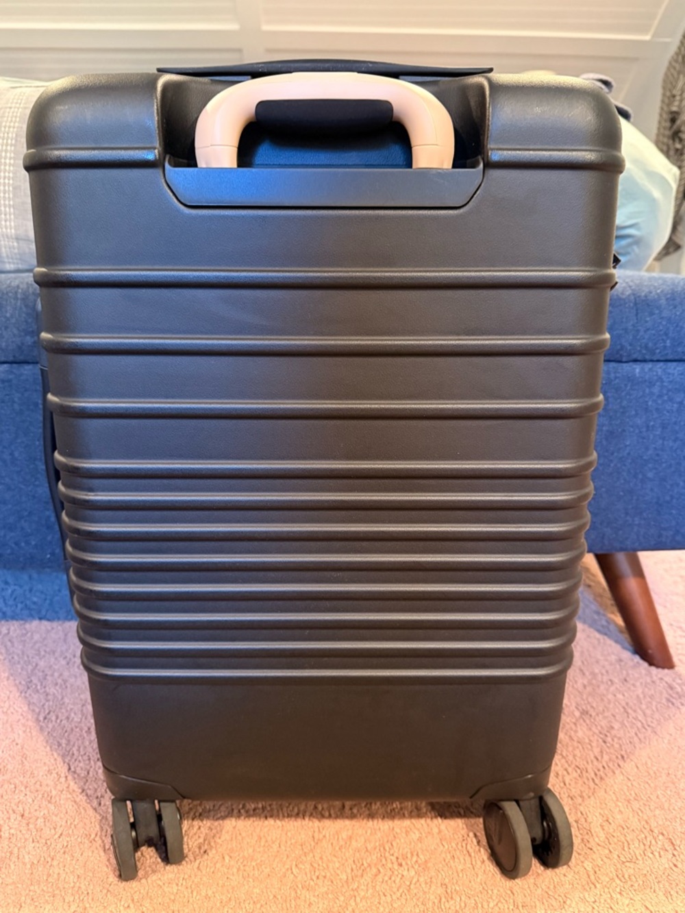 BEIS Black Hard-Shell Carry-On Spinner - Picture 3 of 15